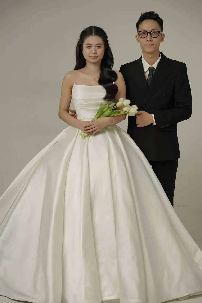 Khoảnh khắc ngày cưới 04