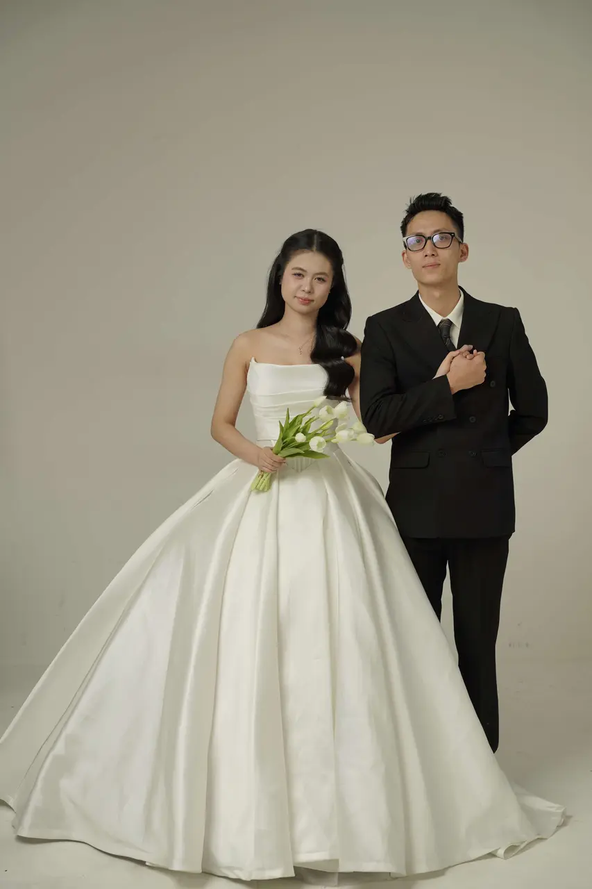 Khoảnh khắc ngày cưới 07