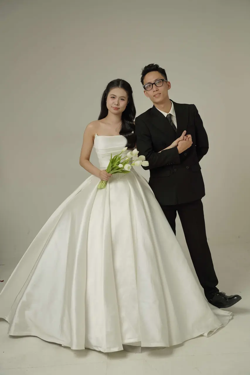 Khoảnh khắc ngày cưới 08